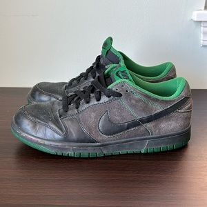 Nike Dunk Low Sneakers